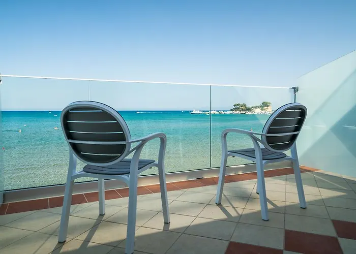 Hotel Denise Laganas