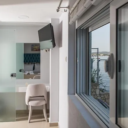 Hotel Denise Laganas